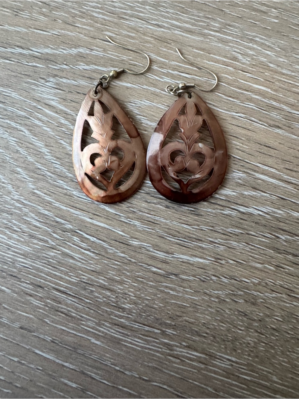 Unavailable- Mother of pearl teardrop carved dangle earrings